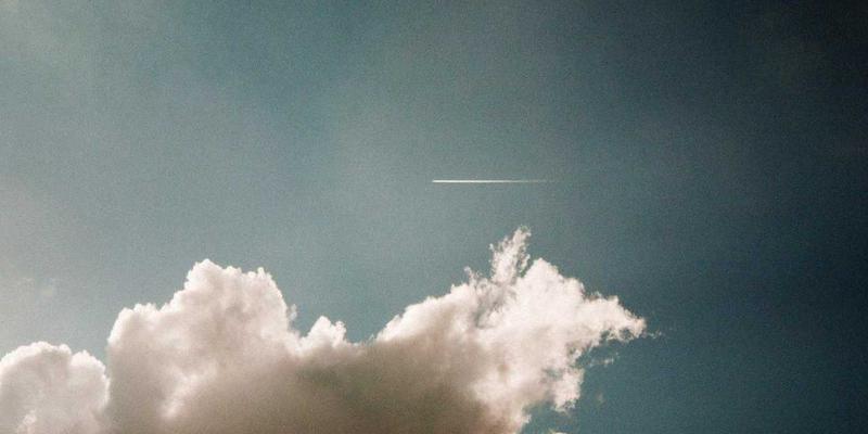 杭州美容仪器采购全攻略：专业院线仪器与家用型号的核心区别解析